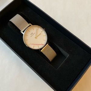 Daniel Wellington Classic Petite Sterling 32mm